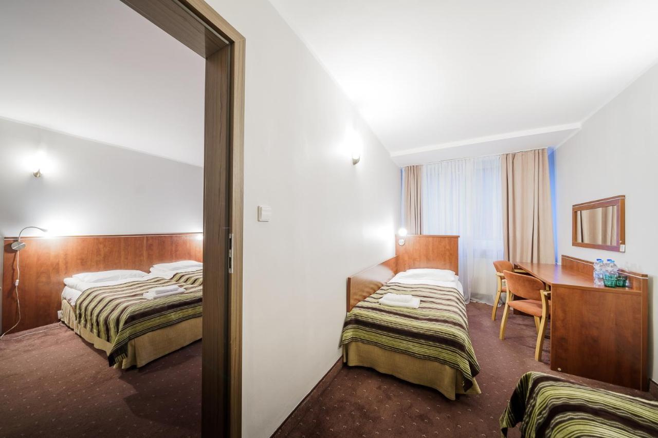 Promenada Zegrze Hotel Bialobrzegi  Exterior photo