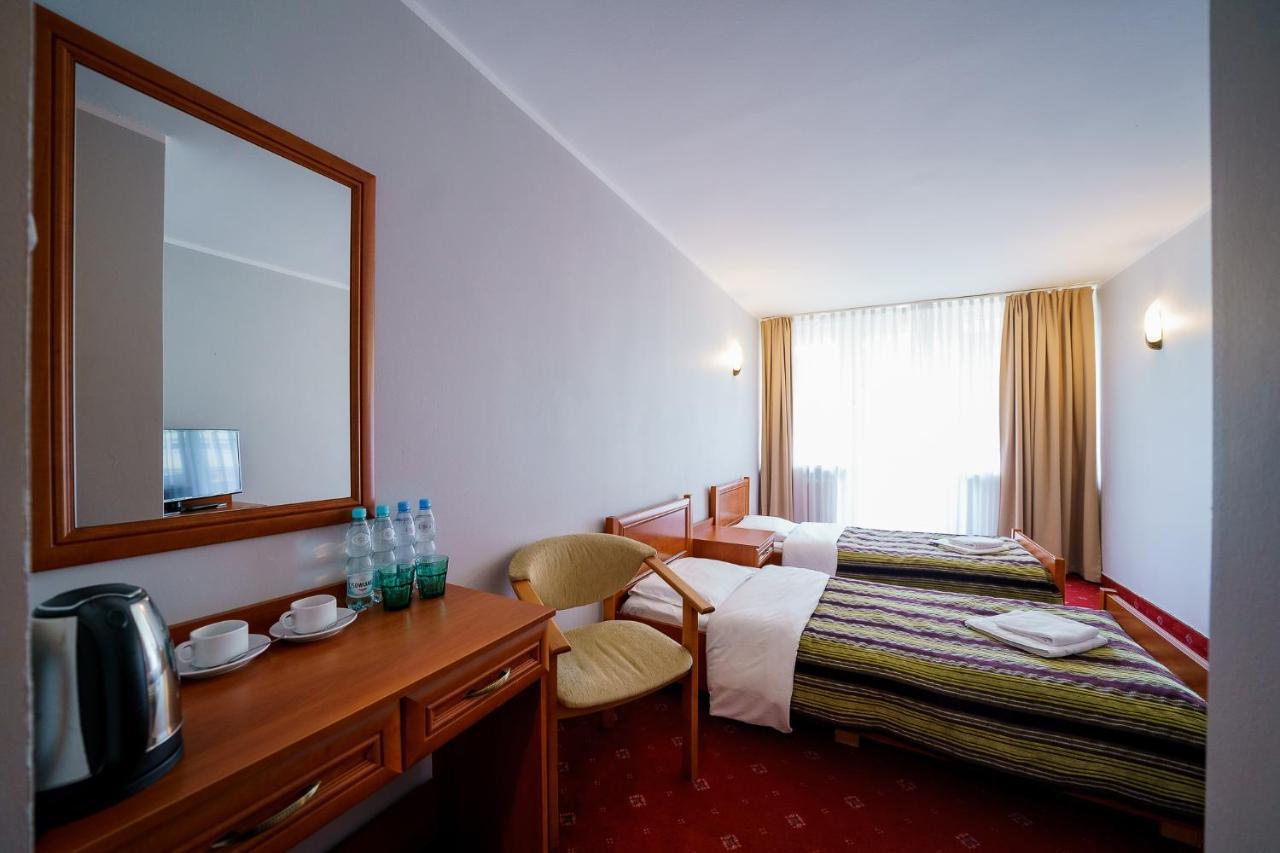 Promenada Zegrze Hotel Bialobrzegi  Exterior photo